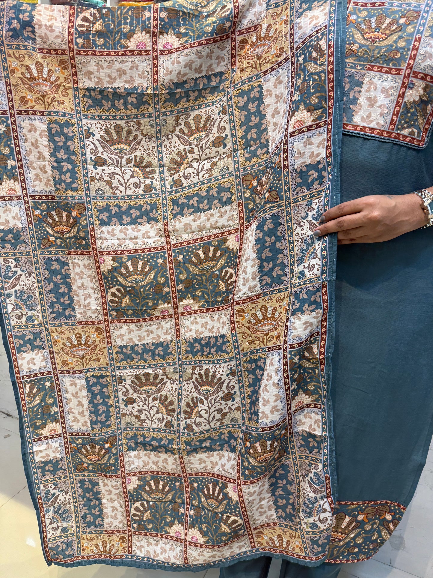 Simple Green Kurti with Printed Dupatta and Pant