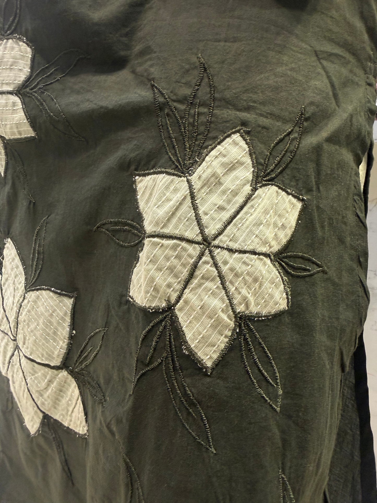 Appliqué Green Kurti With Pant and Dupatta-HSC142