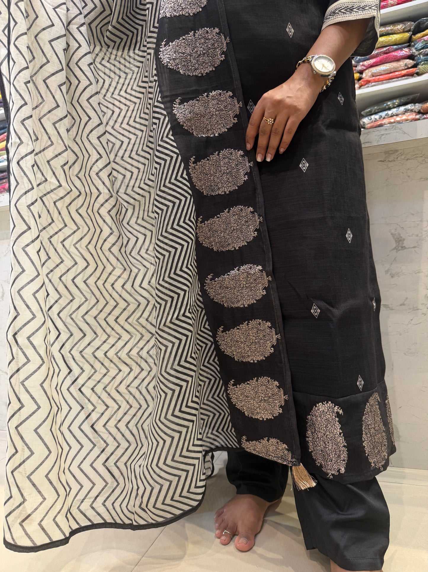 Mango Black Pure Black Linen Kurti With Pant and Zig zag Dupatta