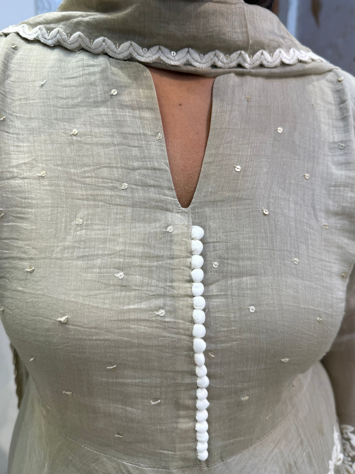 Grey Embroidery Pure Banarasi Mul Chanderi Kurti With Pant and Scallopcut Dupatta-HSC1209