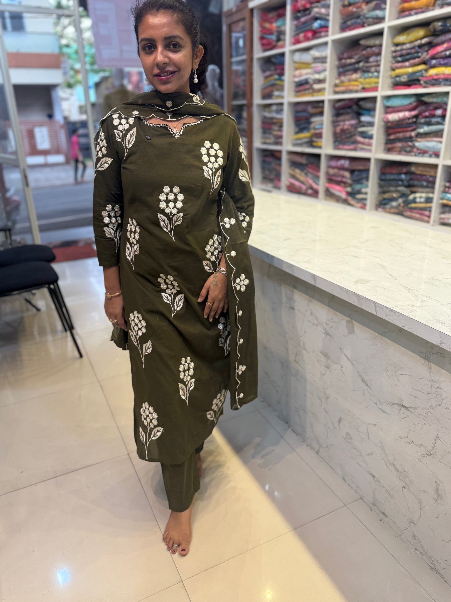Embroidery Work kurti with Pant and Scallop Cut Work Dupatta