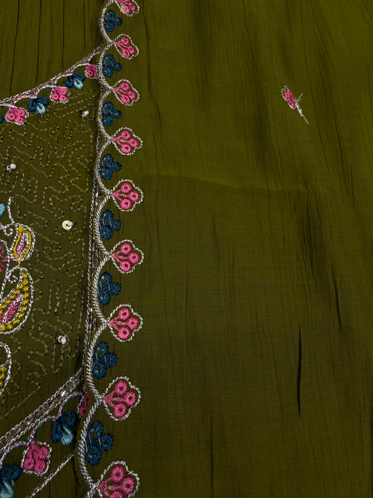 Green Crushed Silk Kurti With Pant and Scallop cut Dupatta -HSC1260