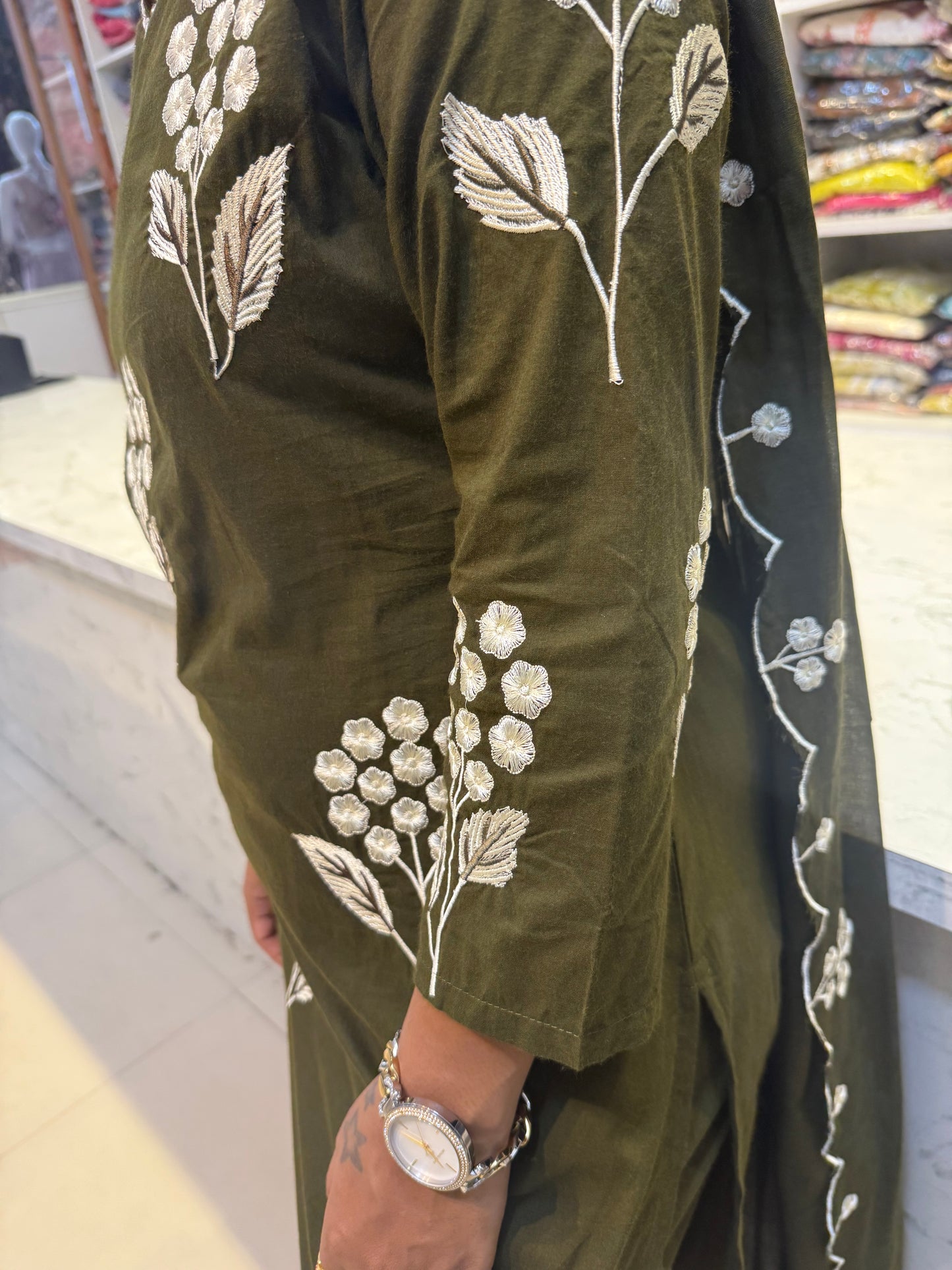 Embroidery Work kurti with Pant and Scallop Cut Work Dupatta
