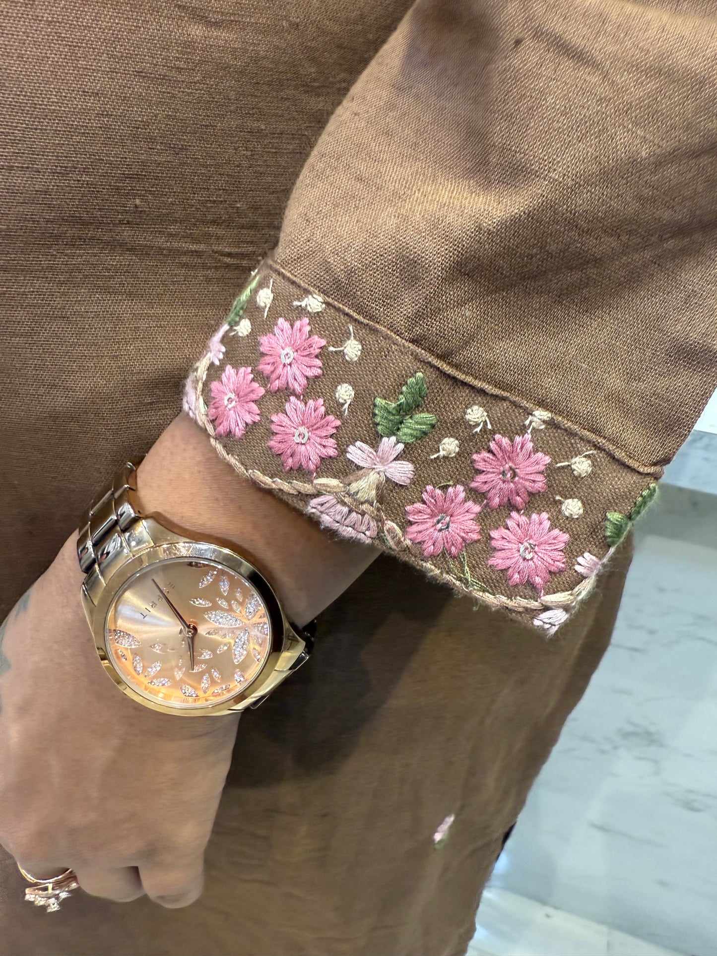 Pure Cotton Flex Thread Embroidered Kurti With pant and Mul Cotton Dupatta