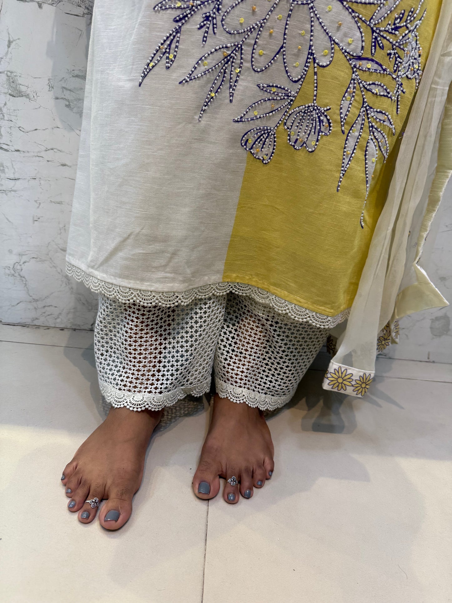 Shells Emboridery work Kurti With pant and Dupatta