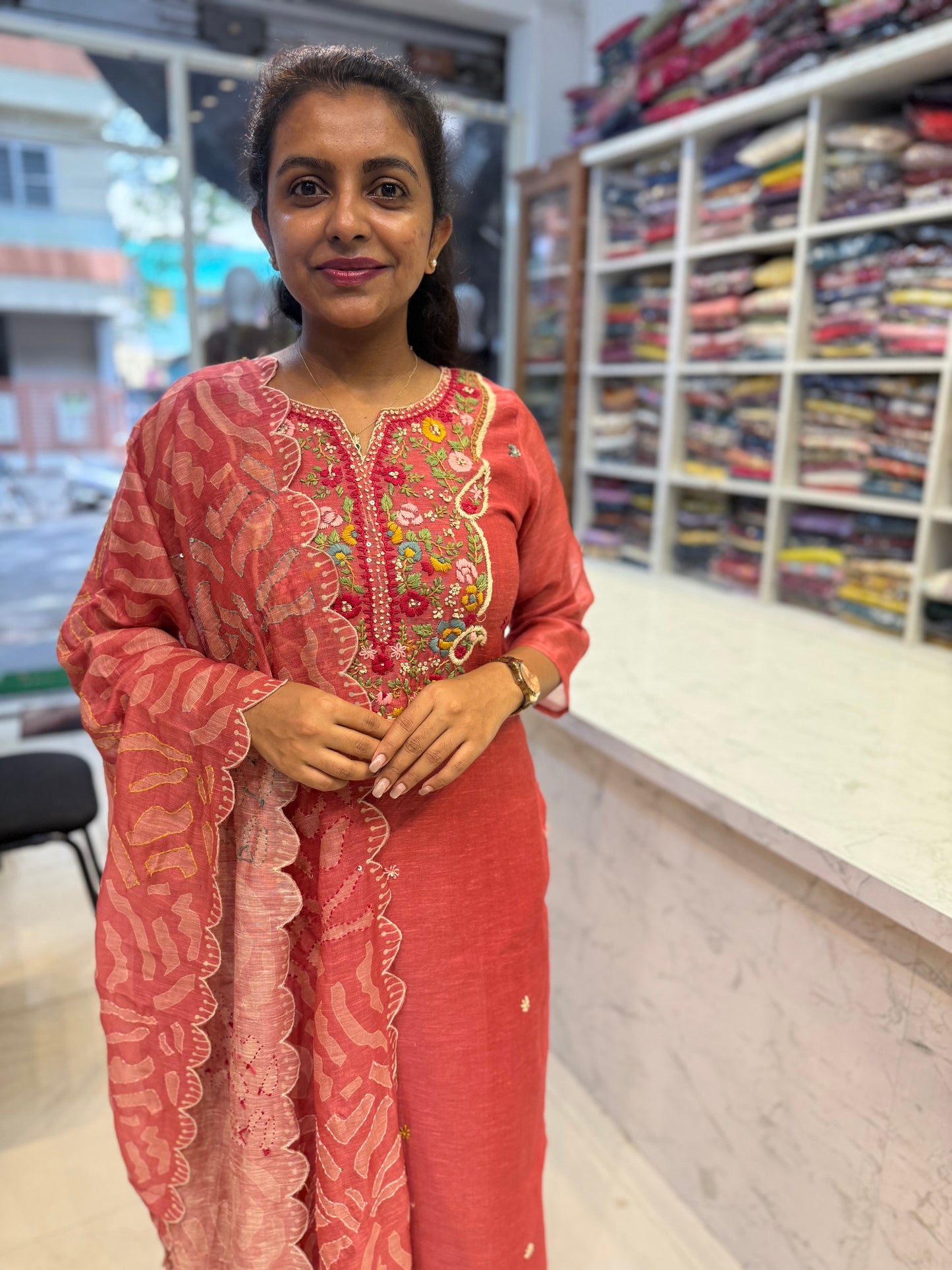 Tissue Linen Scallop Cut Thread Embroidery Kurti With Pant and Dupatta