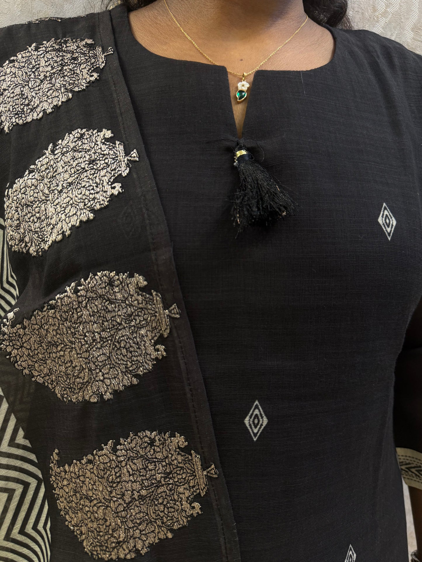 Mango Black Pure Black Linen Kurti With Pant and Zig zag Dupatta