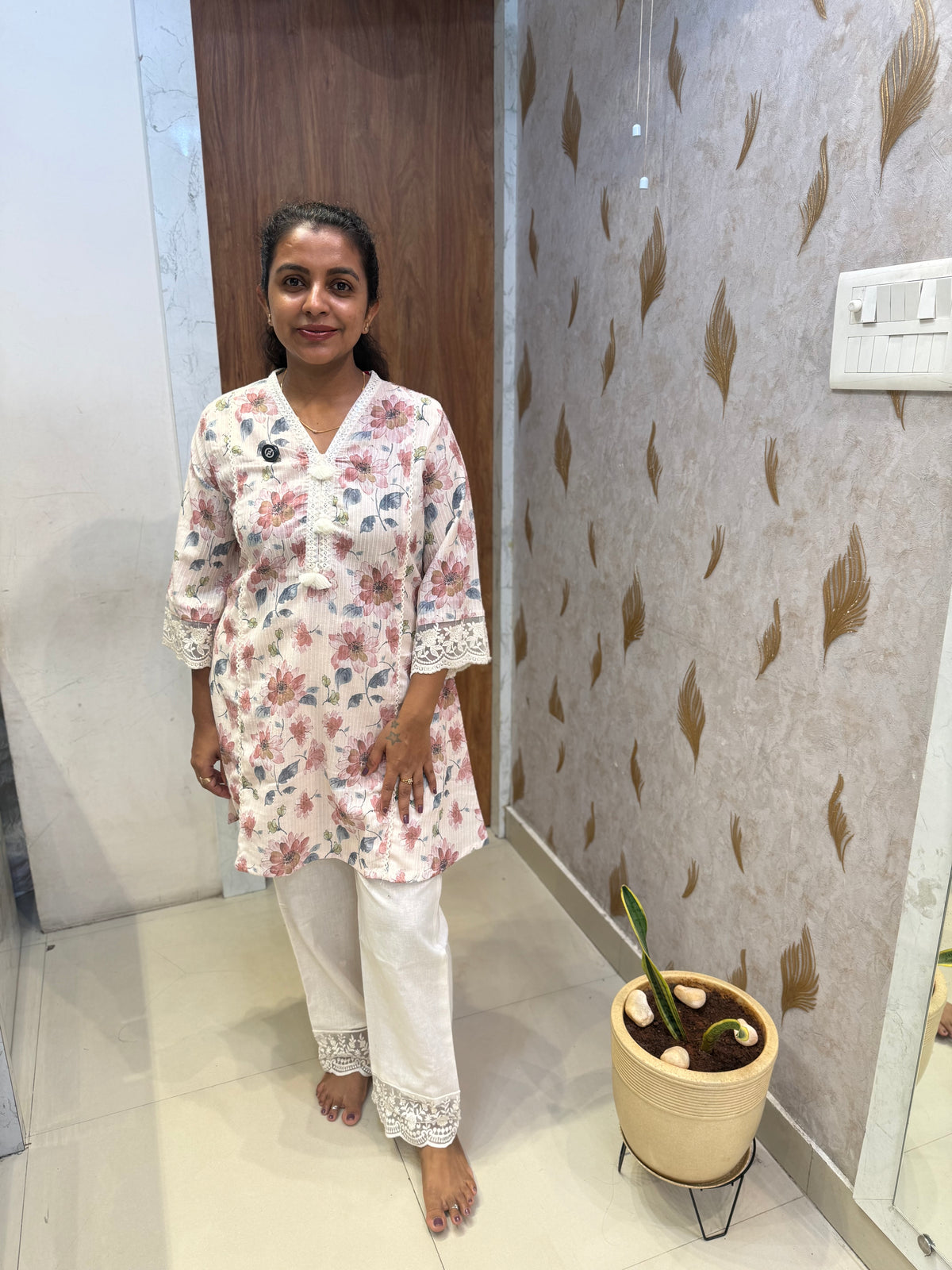 Floral printed Lace Pure CottonFlex Kurti With Pant -HSC1232
