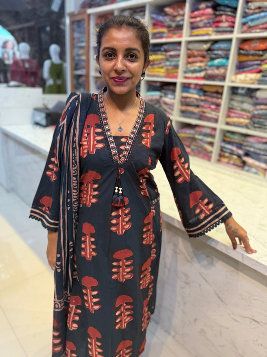 Black Bell Sleeves Salwar suit with pockets