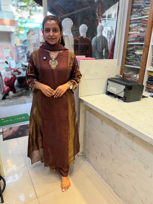 Brown Pure Banarasi Mul-Chanderi A-line Kurti With Pant and Dupatta-HSC169