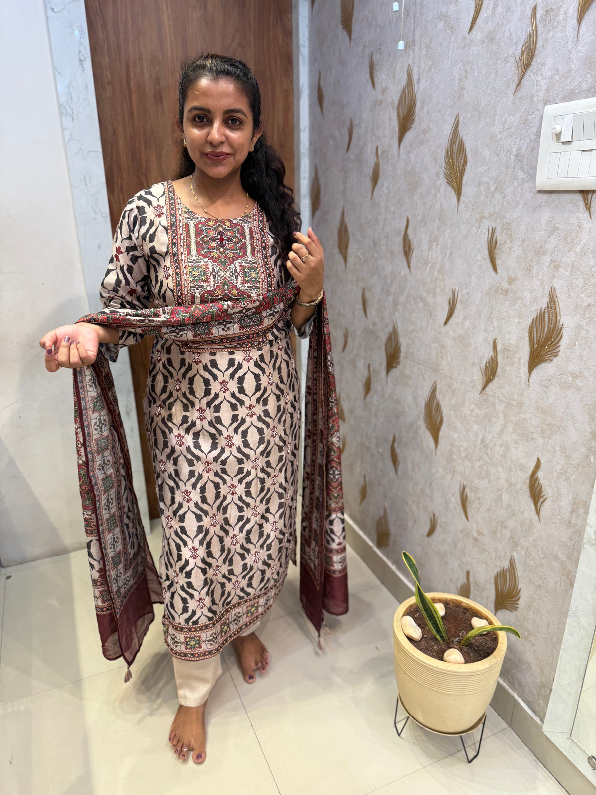 Printed Hand Embroidery Pure Linen Knot Work Kurti With Pant and Dupatta -HSC1220