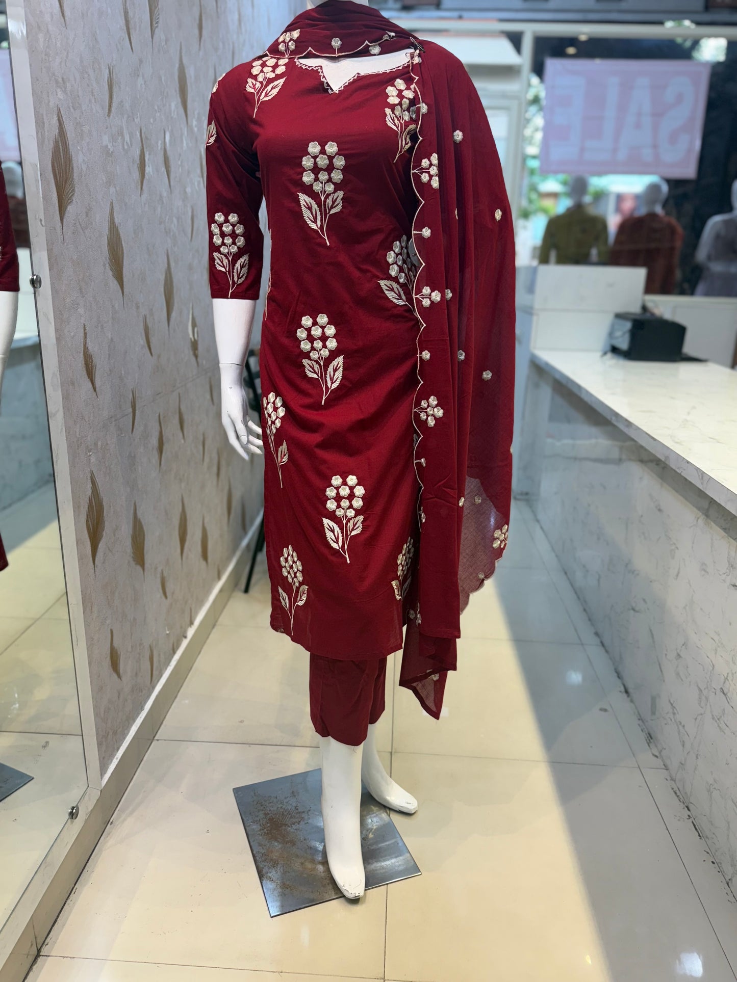 Embroidery Work kurti with Pant and Scallop Cut Work Dupatta