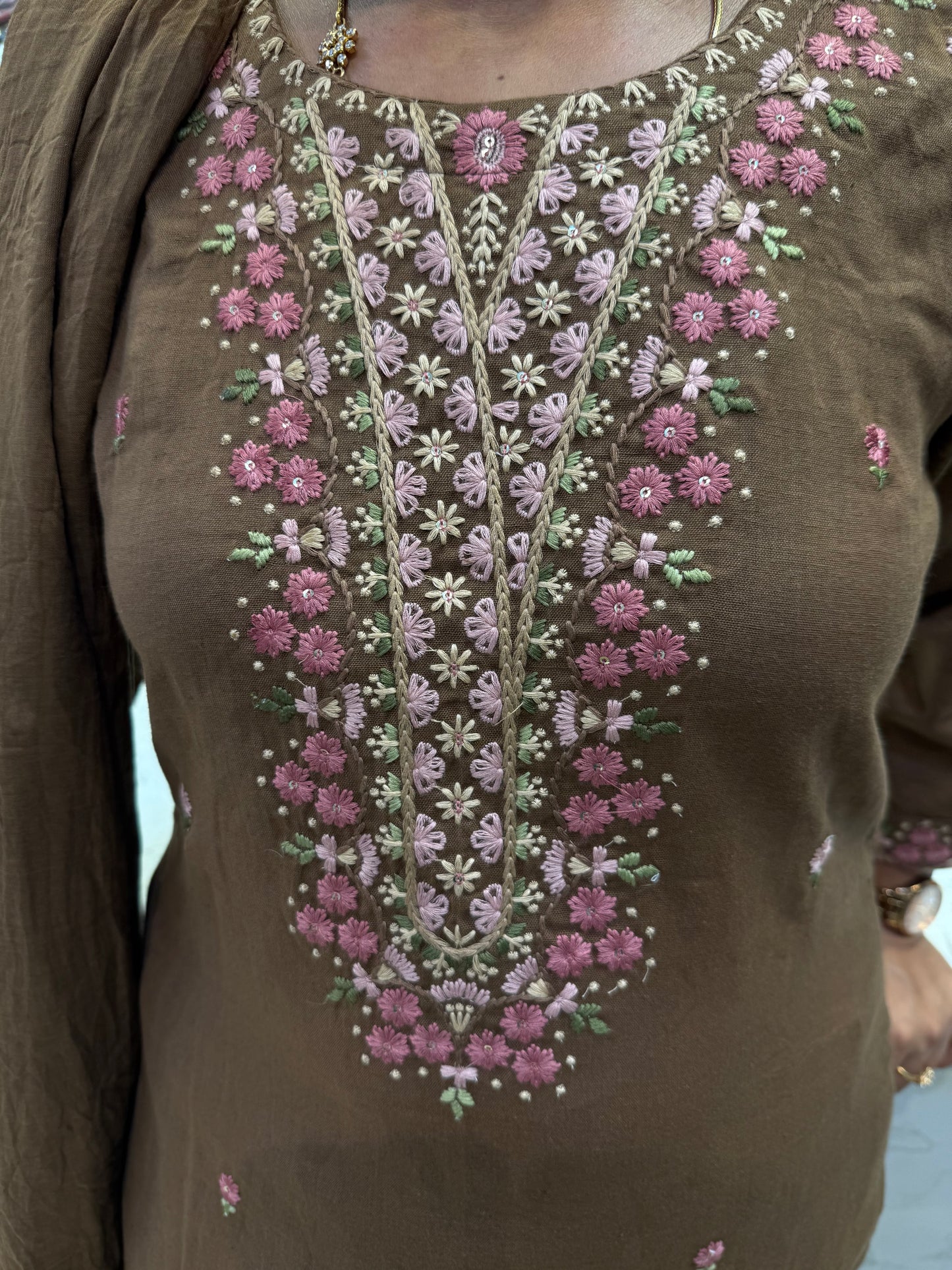 Pure Cotton Flex Thread Embroidered Kurti With pant and Mul Cotton Dupatta