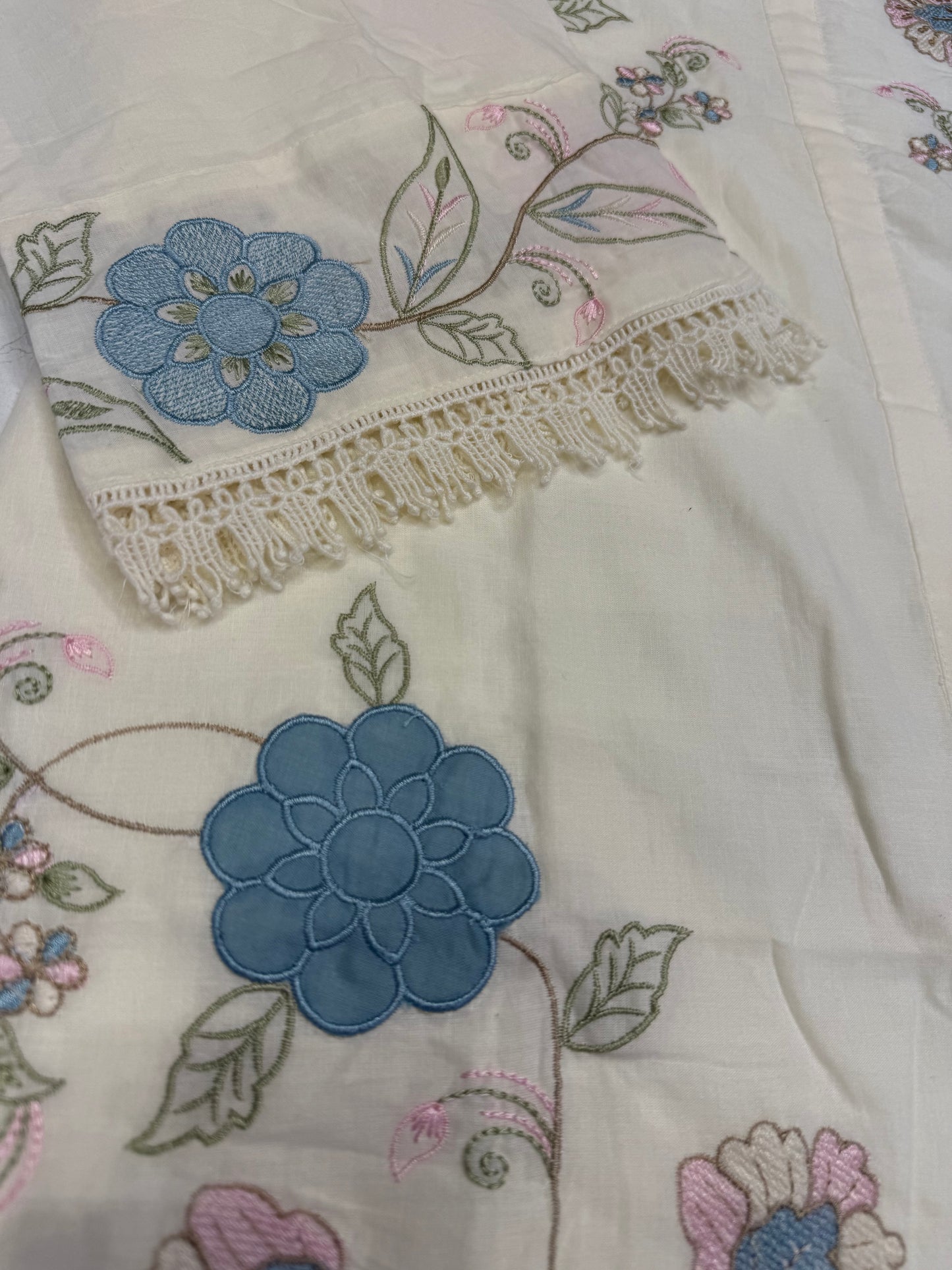 White Pure Cotton Embroidered Co-ords set-HSC187