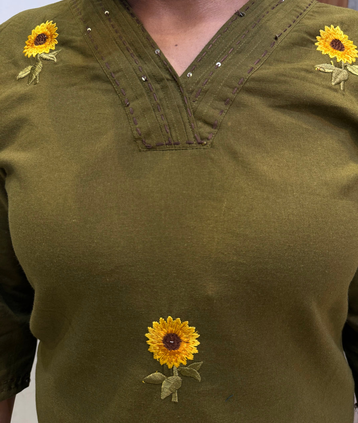 Green Sunflower Pure Cotton  Embroidery Tunics Top -HSC1284