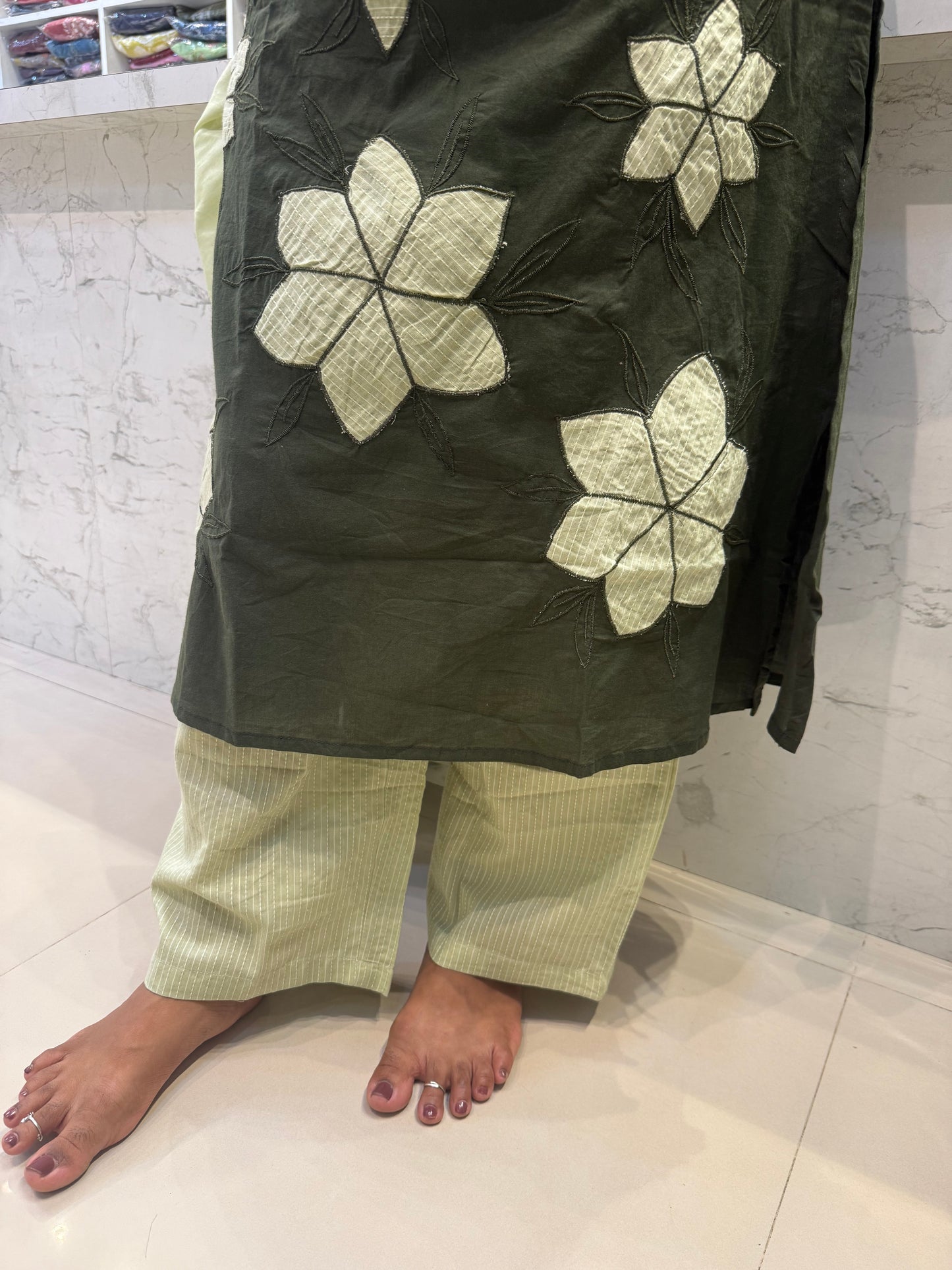 Appliqué Green Kurti With Pant and Dupatta-HSC142