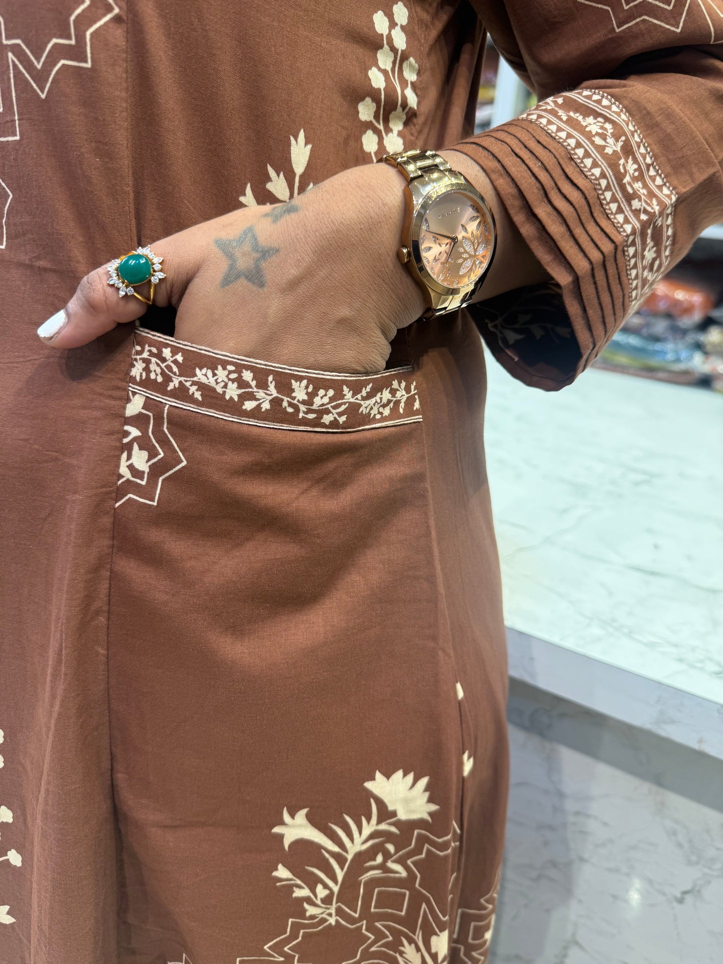Two sides pockets A-line dress