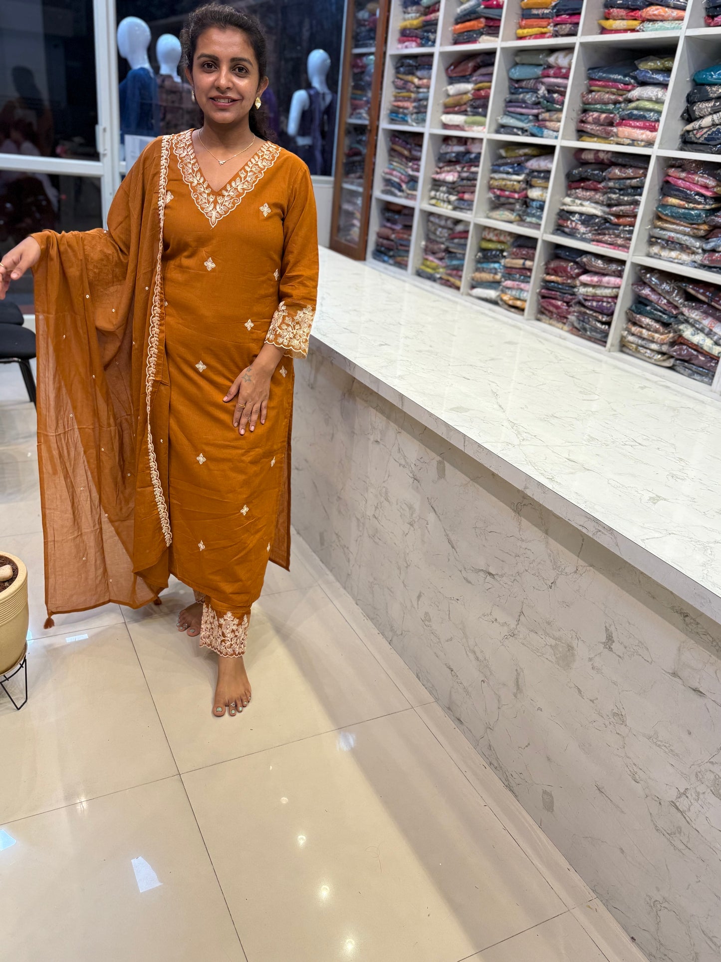 Lace detail Pure Mul Cotton Kurti With Pant and Dupatta