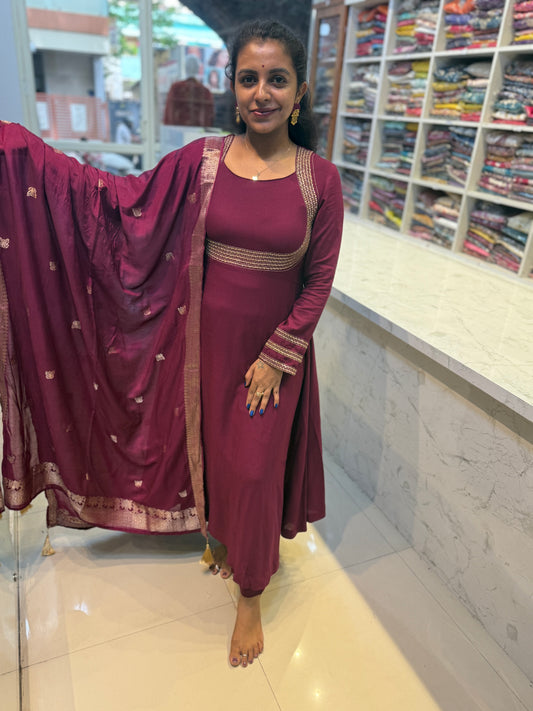 Anarkali Dress With Free Earrings