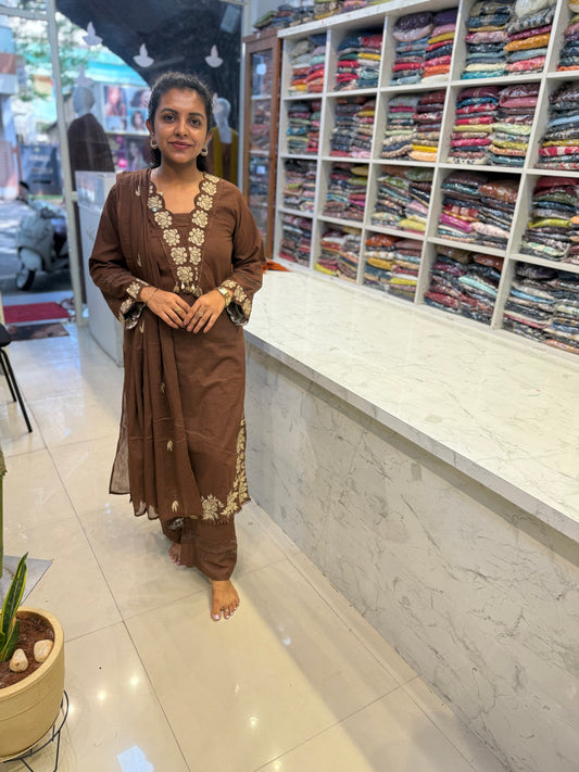 Scallop Cutwork Cotton Kurti With Pant And Dupatta