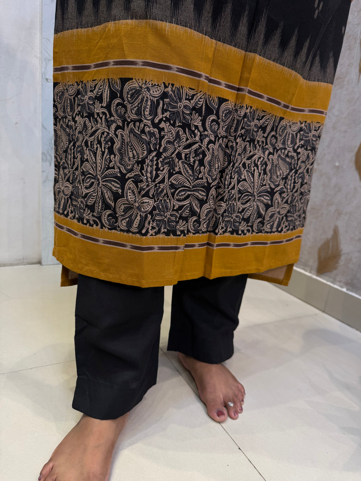 Black Ikkat Pure Cotton Kurti With Pant -HSC1326