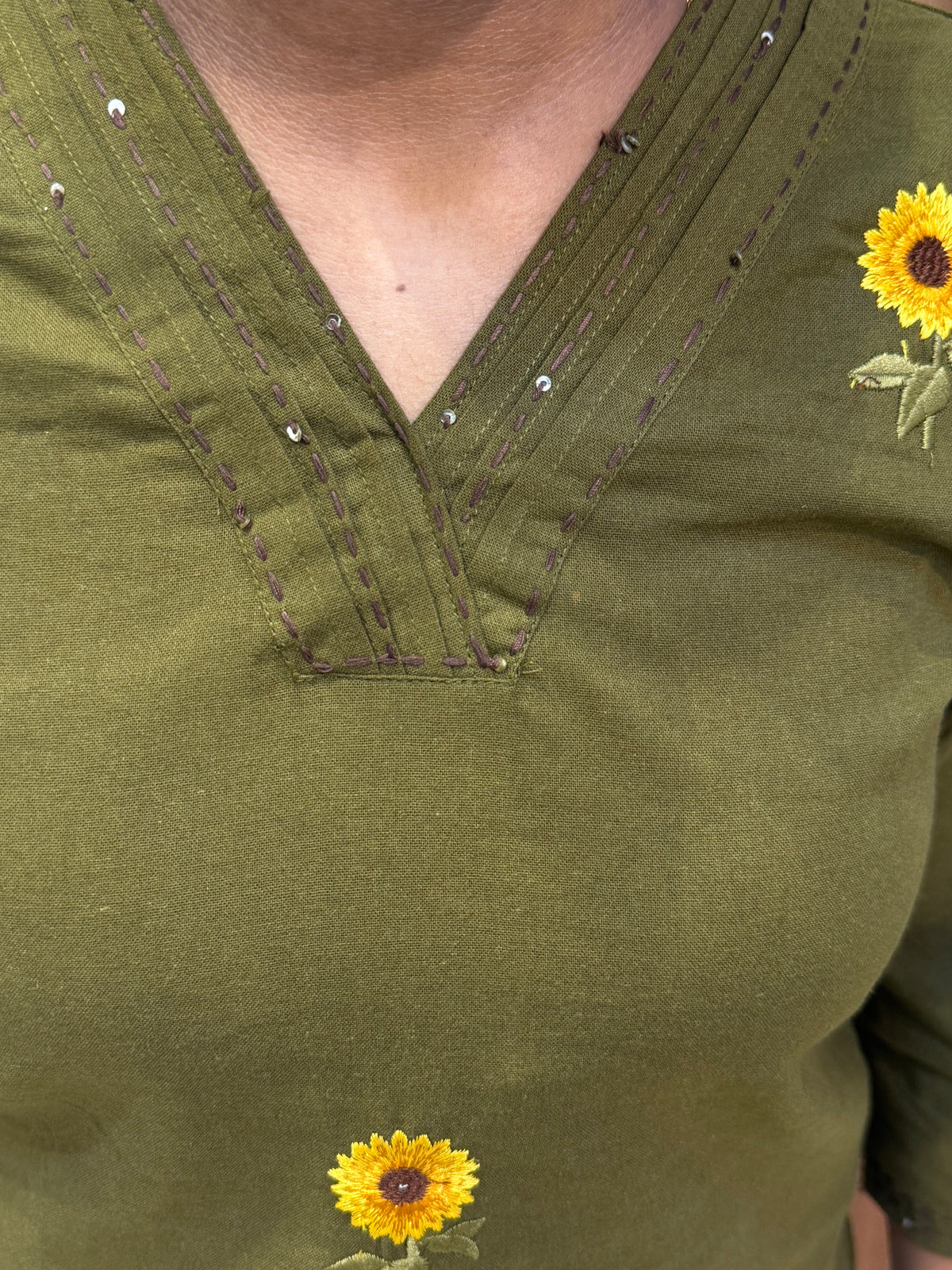 Green Sunflower Pure Cotton  Embroidery Tunics Top -HSC1284