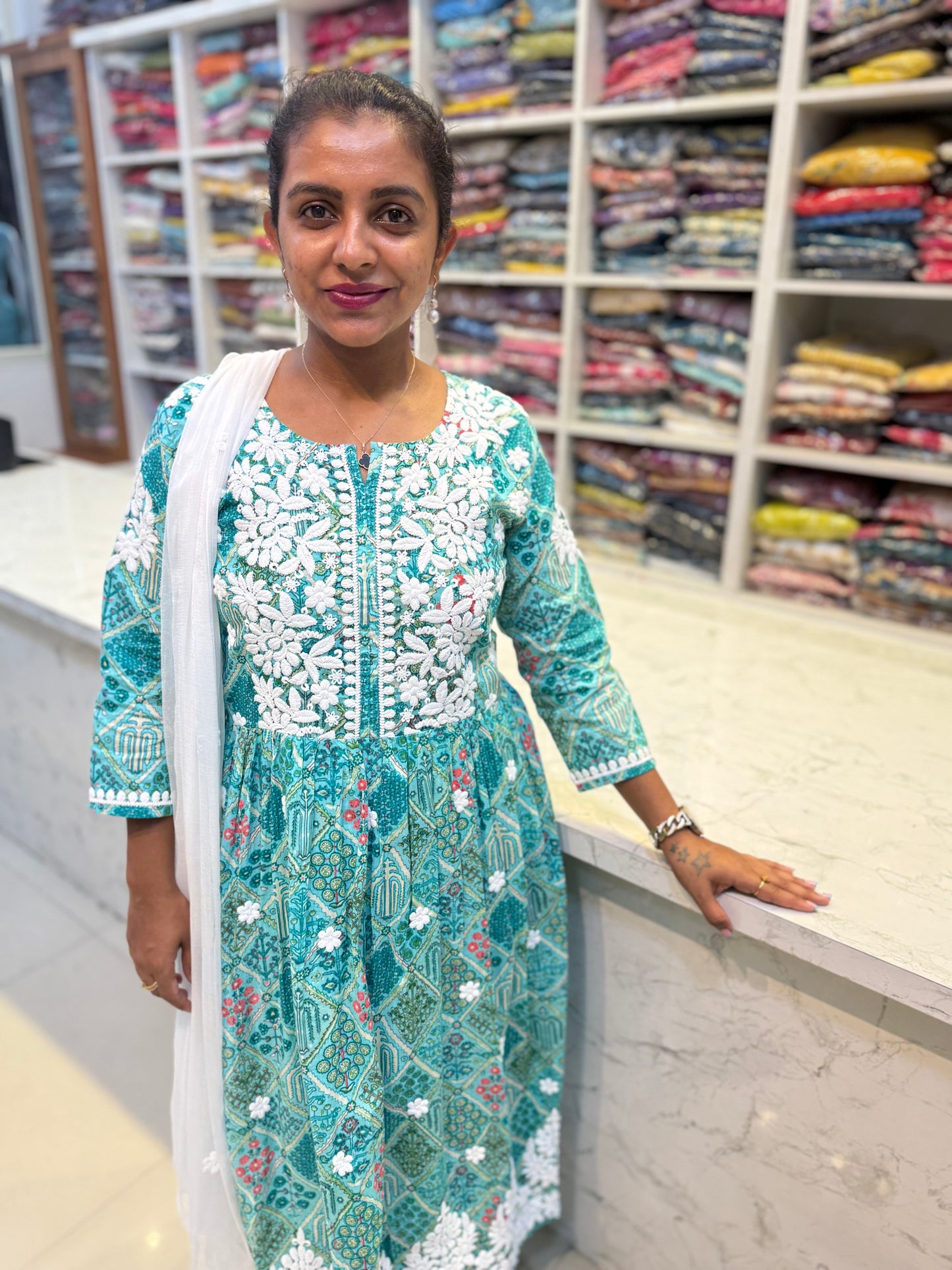 Chikankari work kurti set