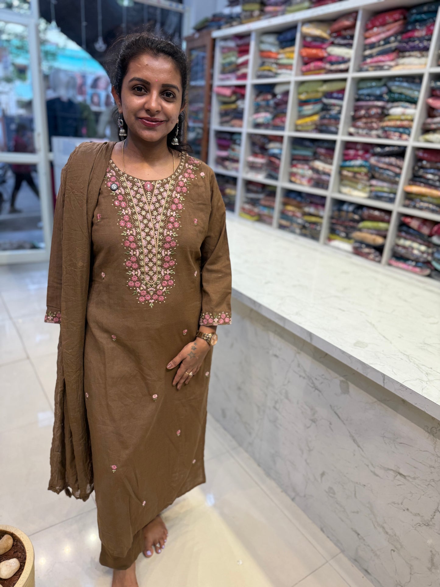 Pure Cotton Flex Thread Embroidered Kurti With pant and Mul Cotton Dupatta