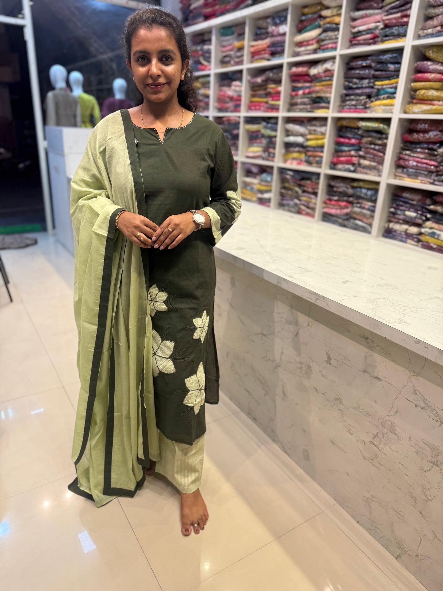 Appliqué Green Kurti With Pant and Dupatta-HSC142