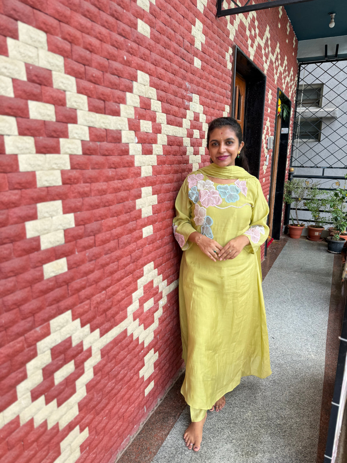 Pure Silk Green Embroidery Kurti With Pant and Scallop Cut Dupatta -HSC1227