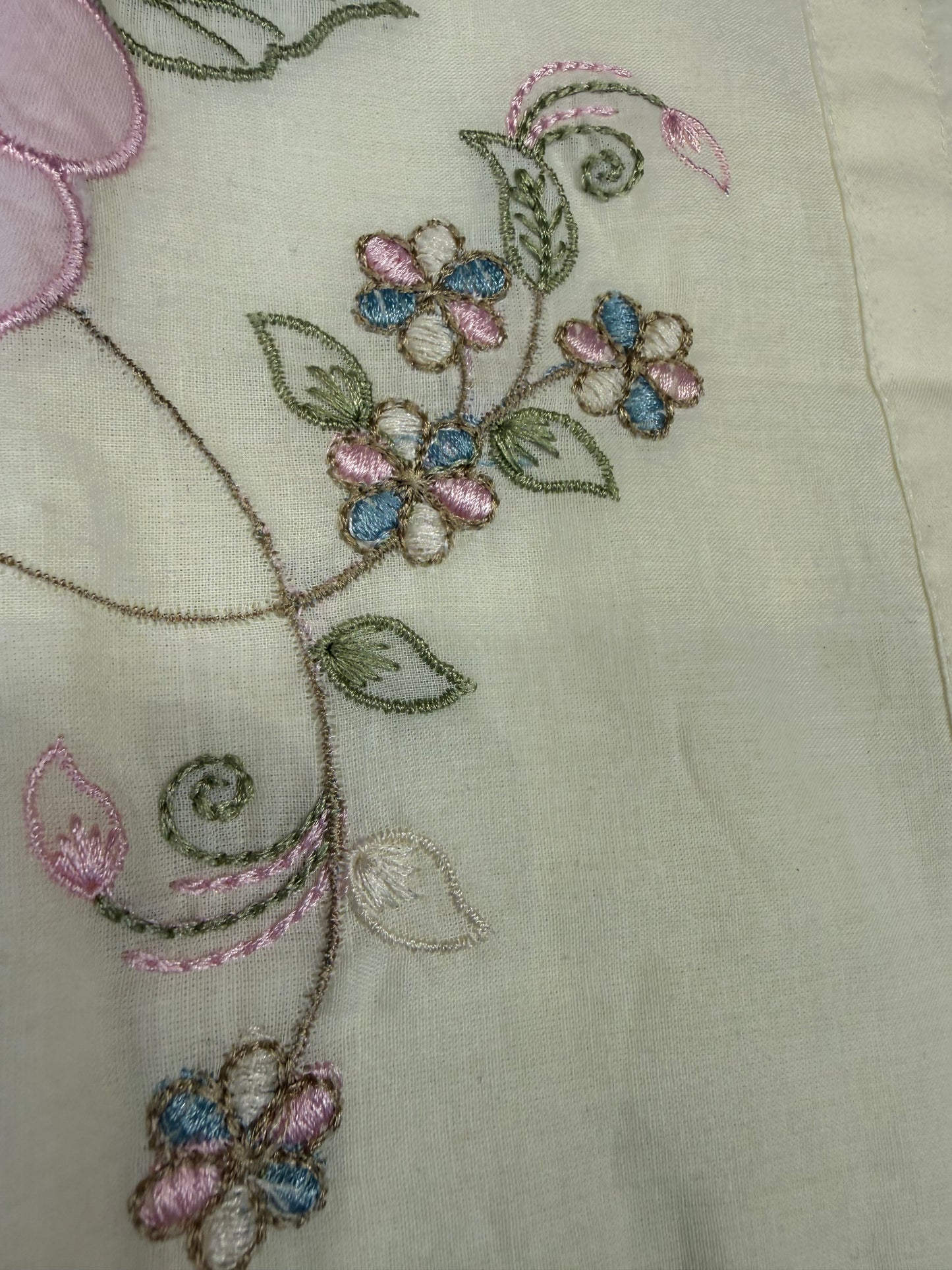 White Pure Cotton Embroidered Co-ords set-HSC187
