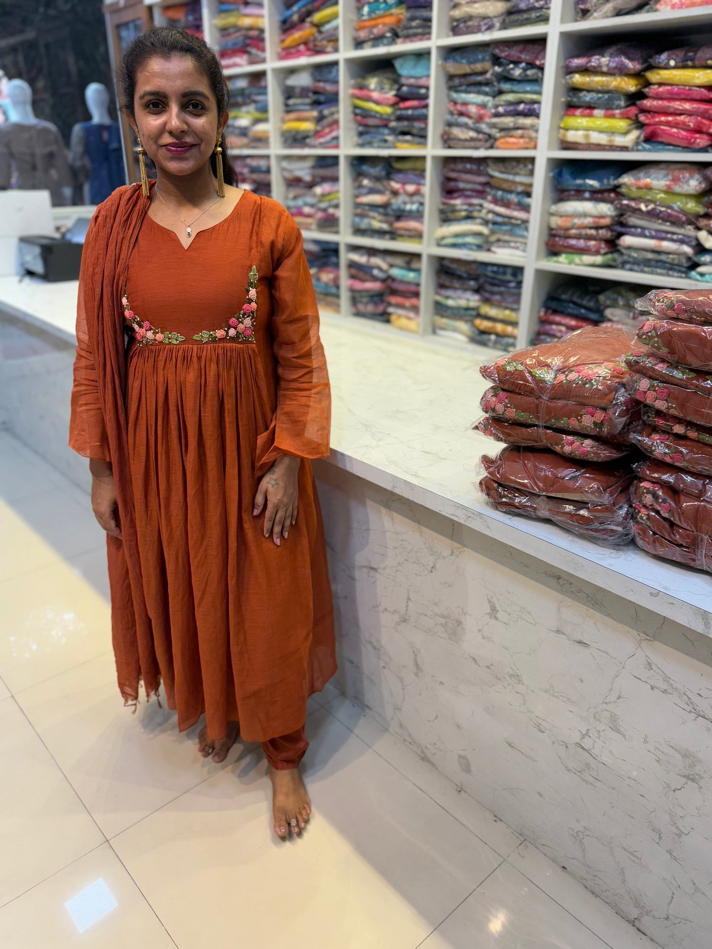 Premium Mul chanderi knot work in front and back Salwar suit
